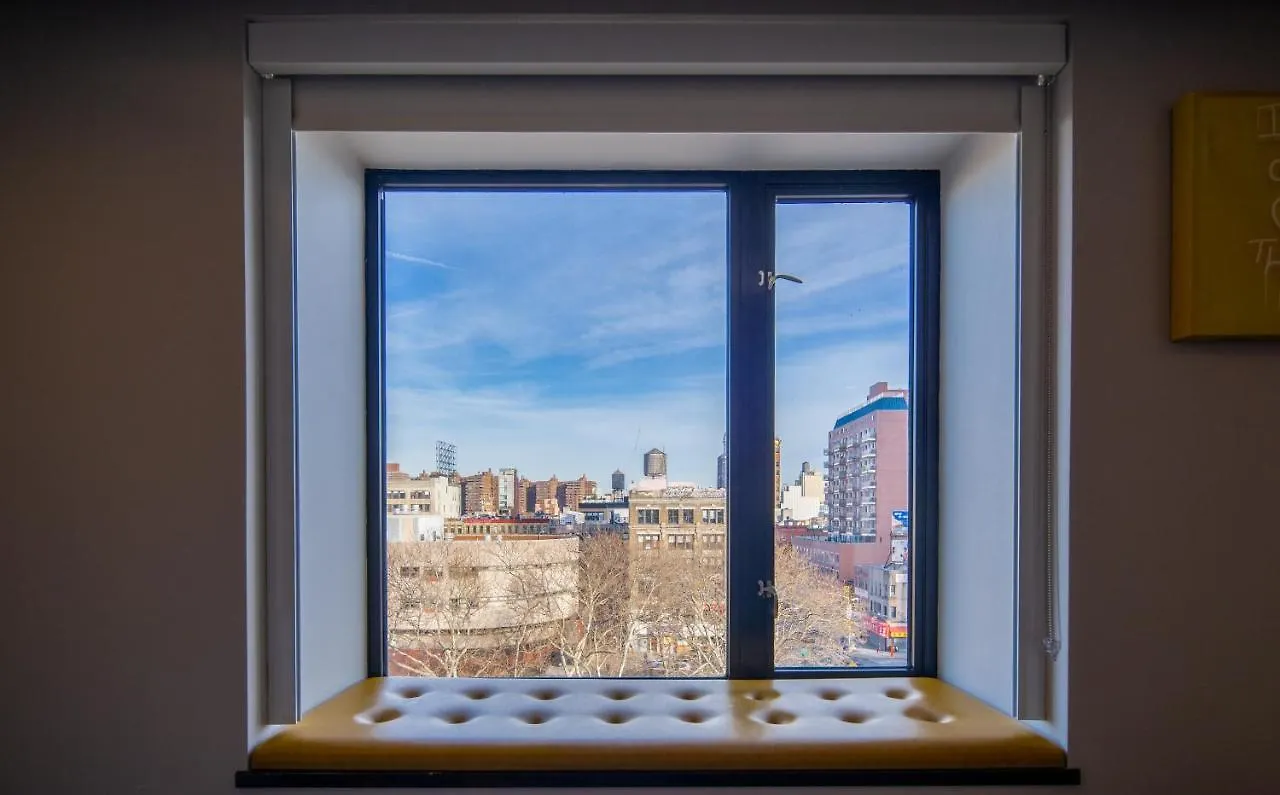 Leon Hotel Les New York United States