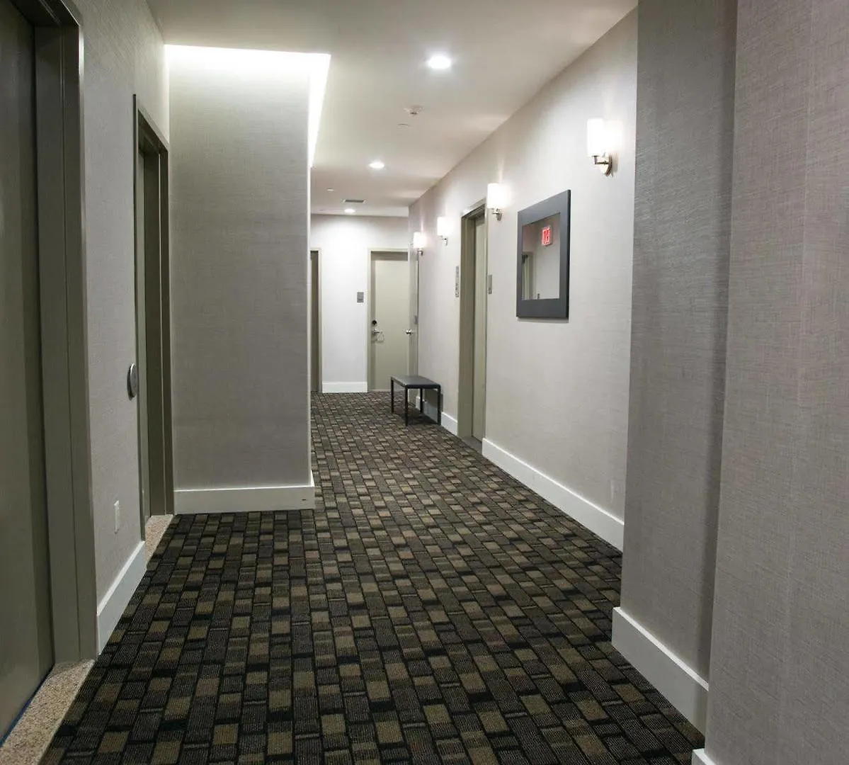 Leon Hotel Les New York