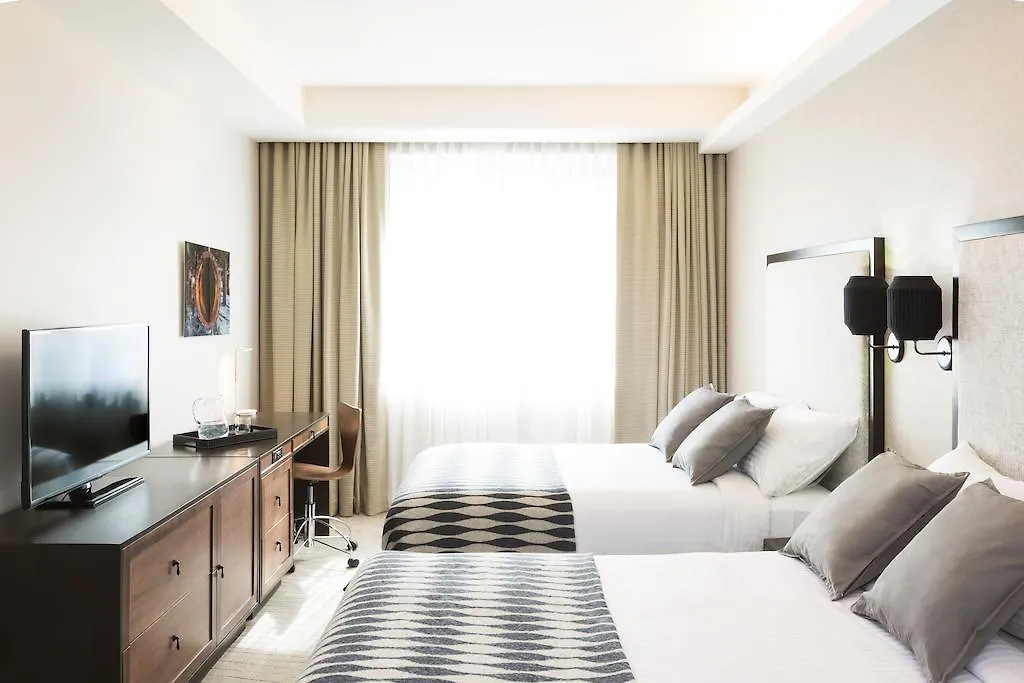 Leon Hotel Les New York