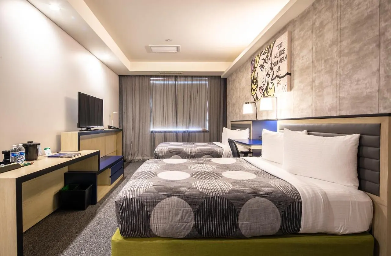 Leon Hotel Les New York