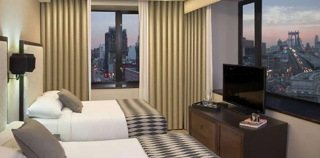 Leon Hotel Les New York